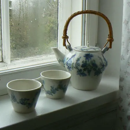 Aakirkeby לינה וארוחת בוקר